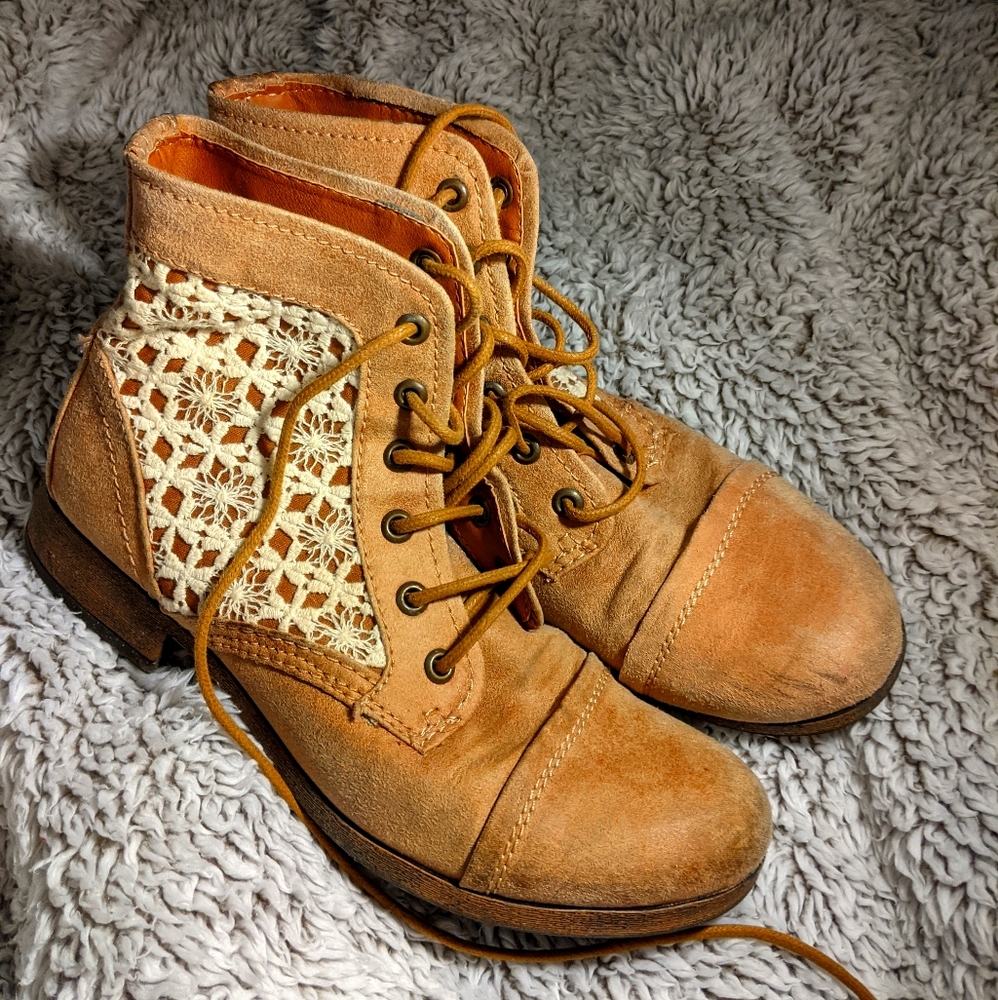 Lace Combat Bootsb